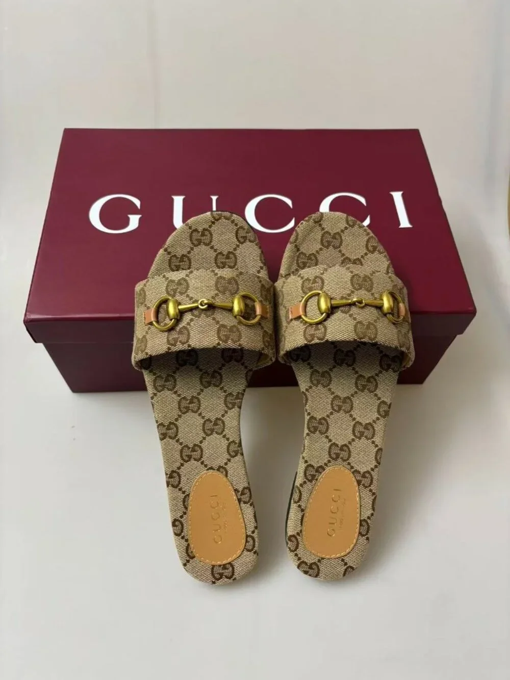 Gucci Women's slide sandal with Horsebit